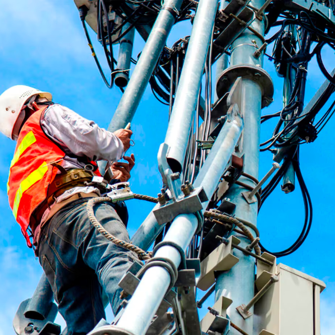Telecommunications contractor Lae industries